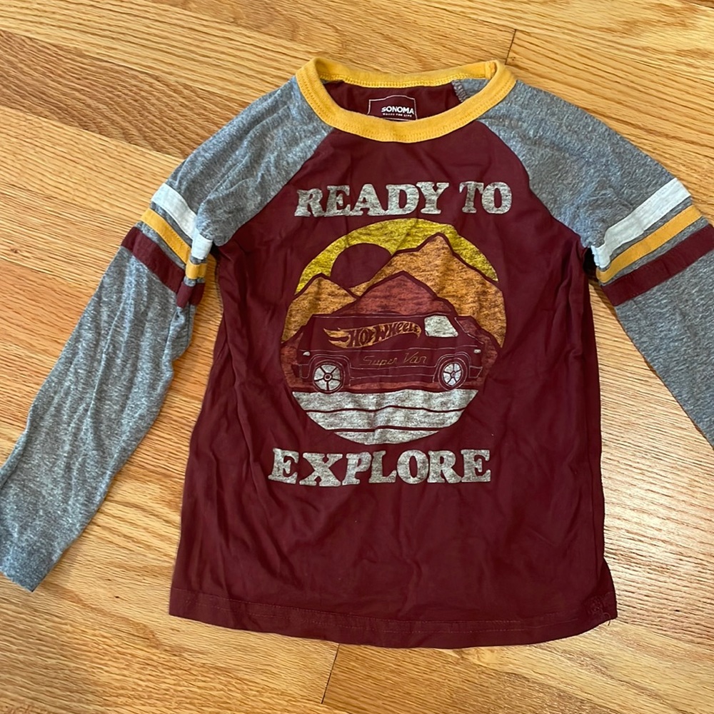 Boys hot wheels long sleeve size 5